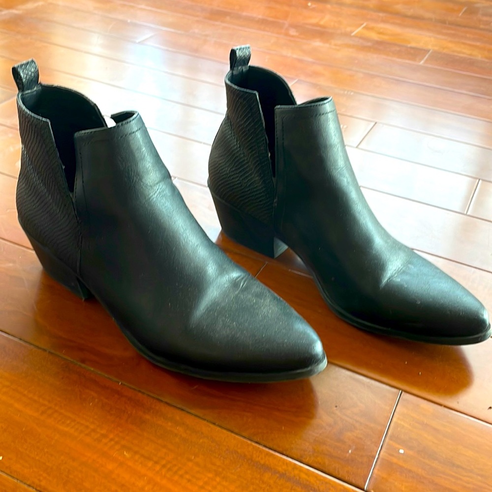 Women’s ankle booties size 12